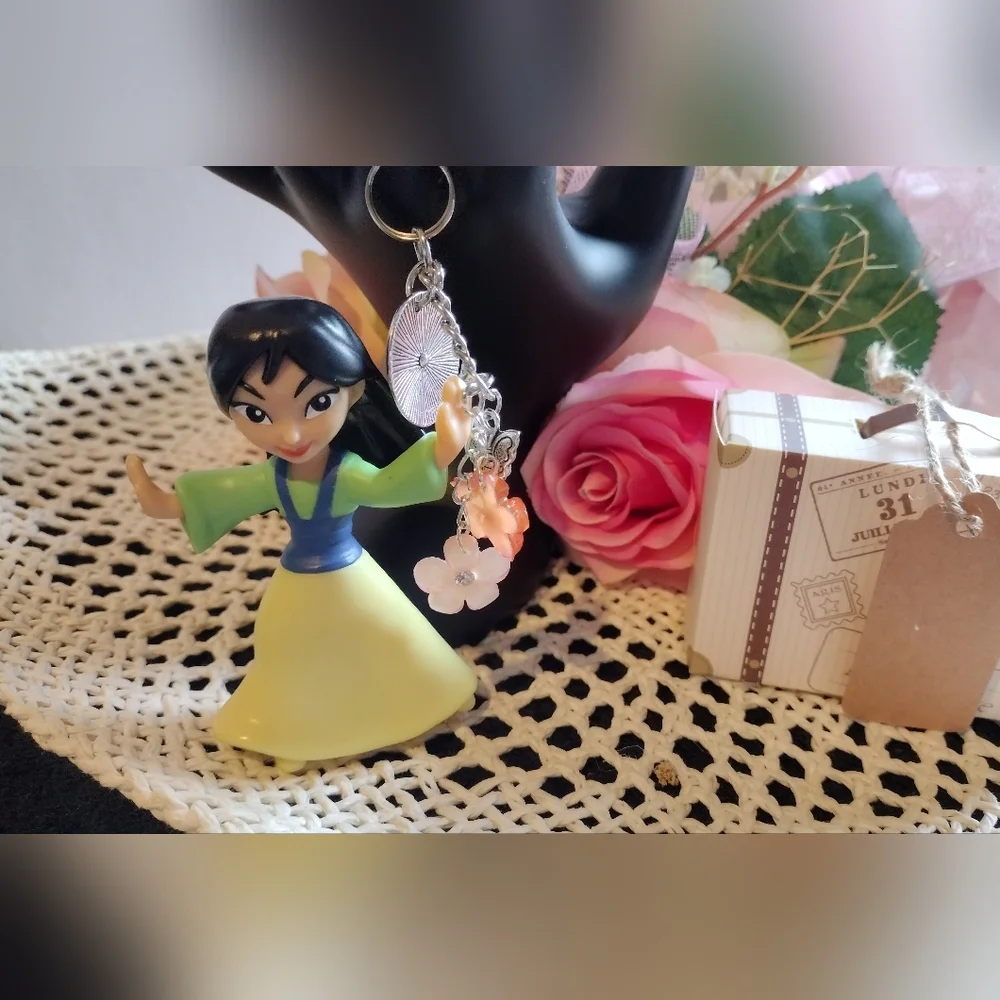 ⭐Custom made Disney's Mulan Keychain 